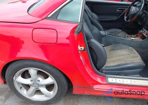 2001 Mercedes-Benz Slk 320 from USA, damaged, VIN WDBKK65F11F210266